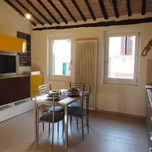 Appartamento Contrada House By Francigenaapartments 